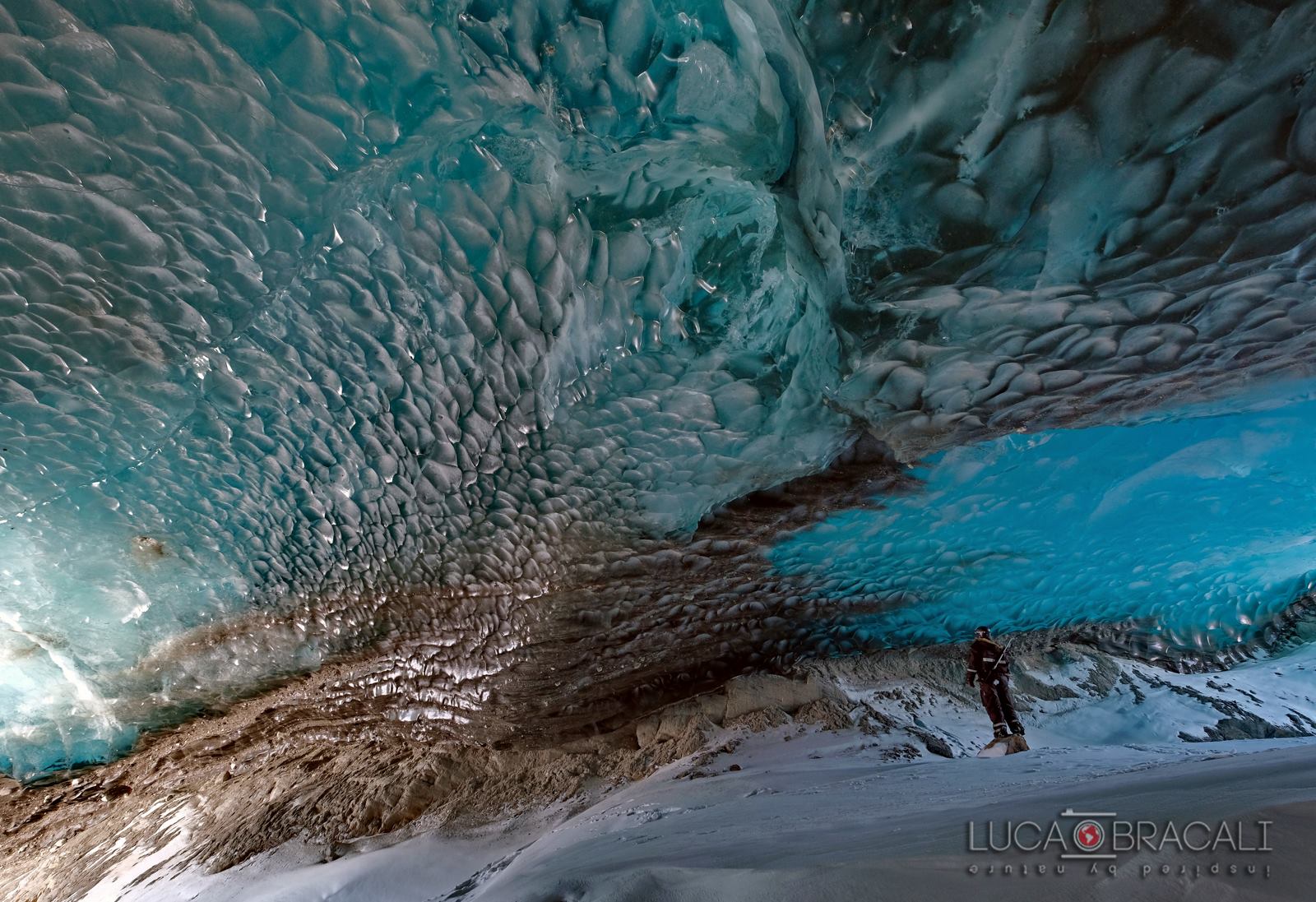 svalbard_ice_cave_2018