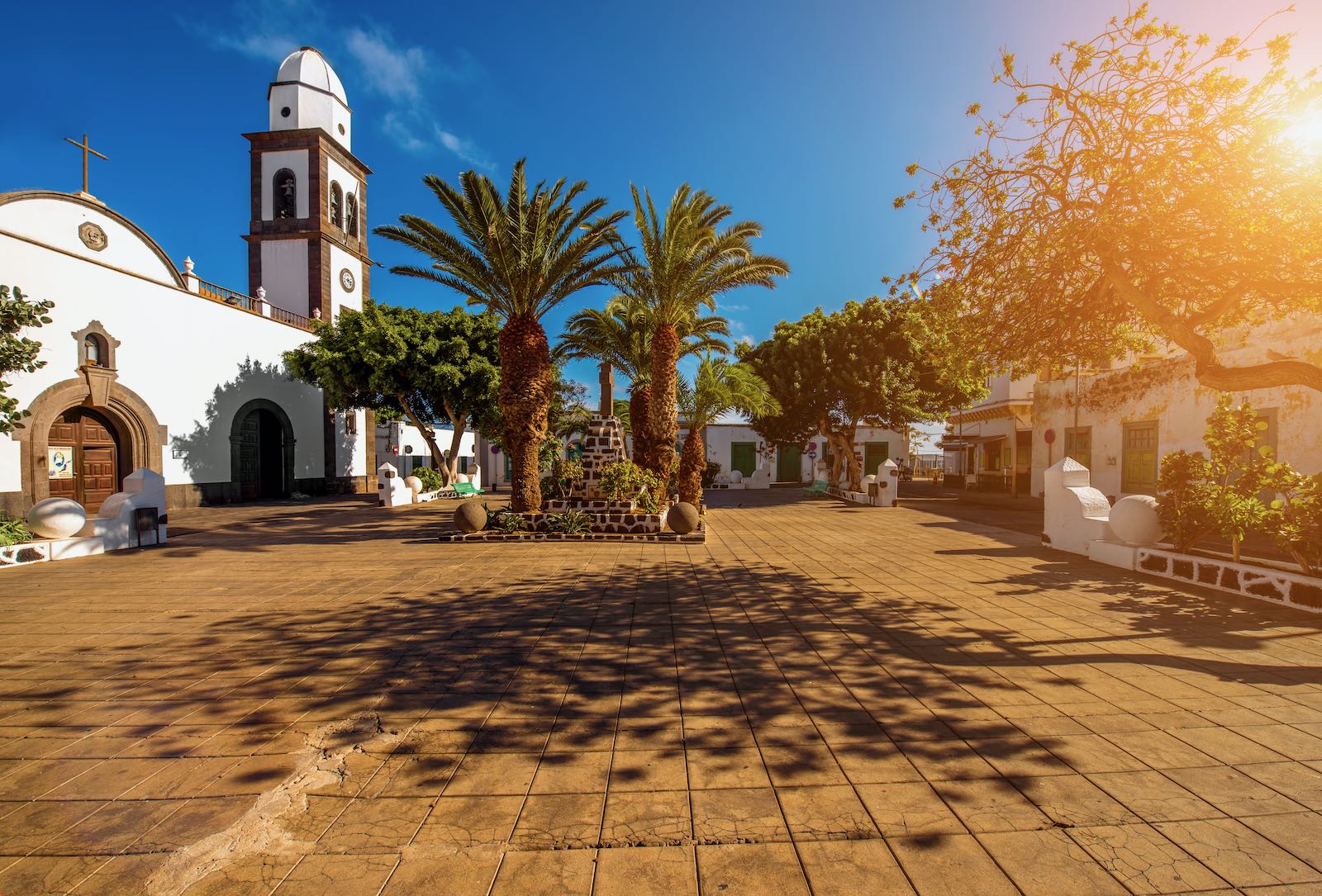 istock_Lanzarote_Chiesa di San Gines a Arrecife-min